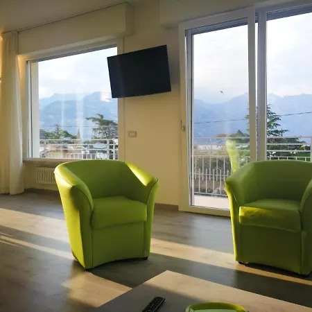 La Svolta Holidays * マルチェージネ